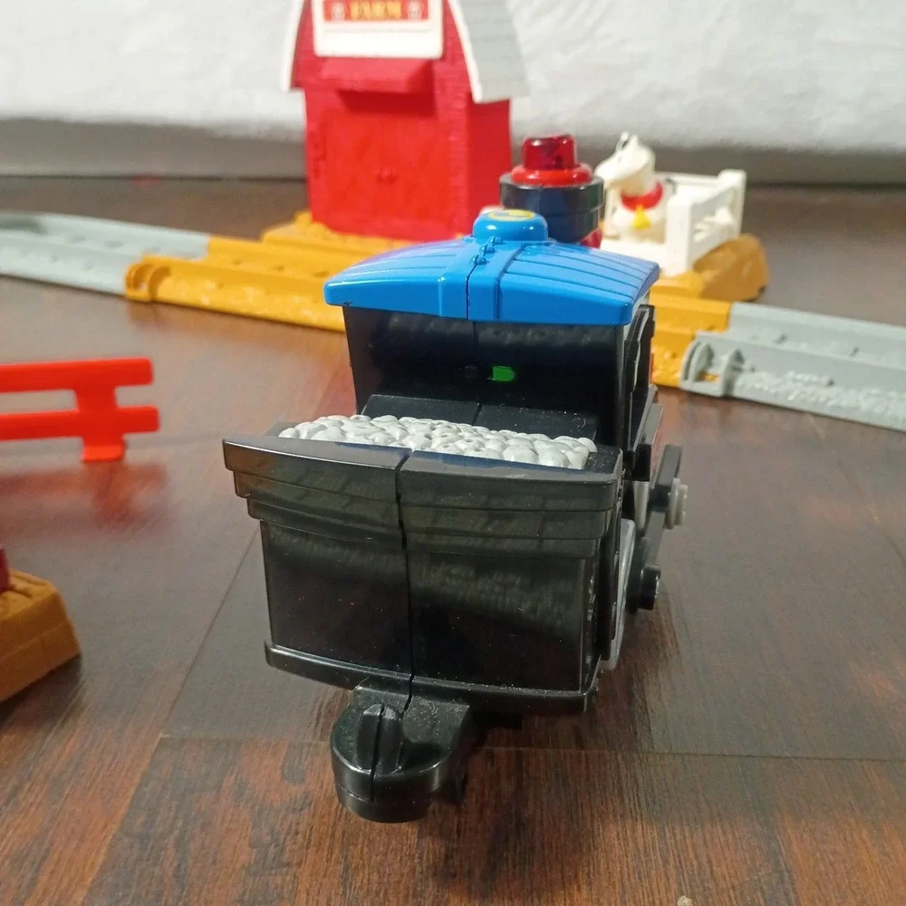 Mattel Fisher Price 1999 Toots The Train Set Remote Voice Command Tested Works